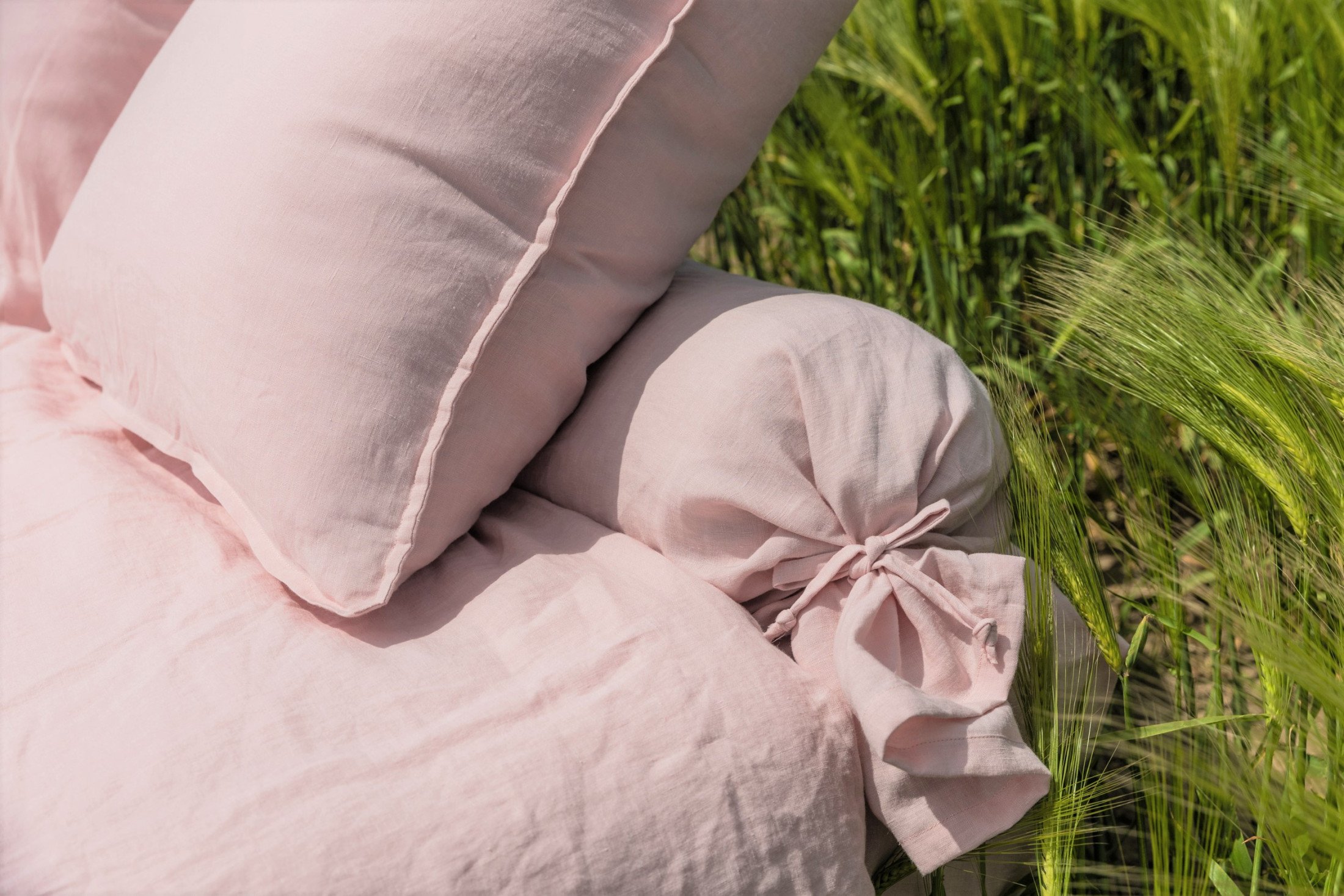 Coussin tête de lit en lin rose poudré / Oreiller tête de lit -  France